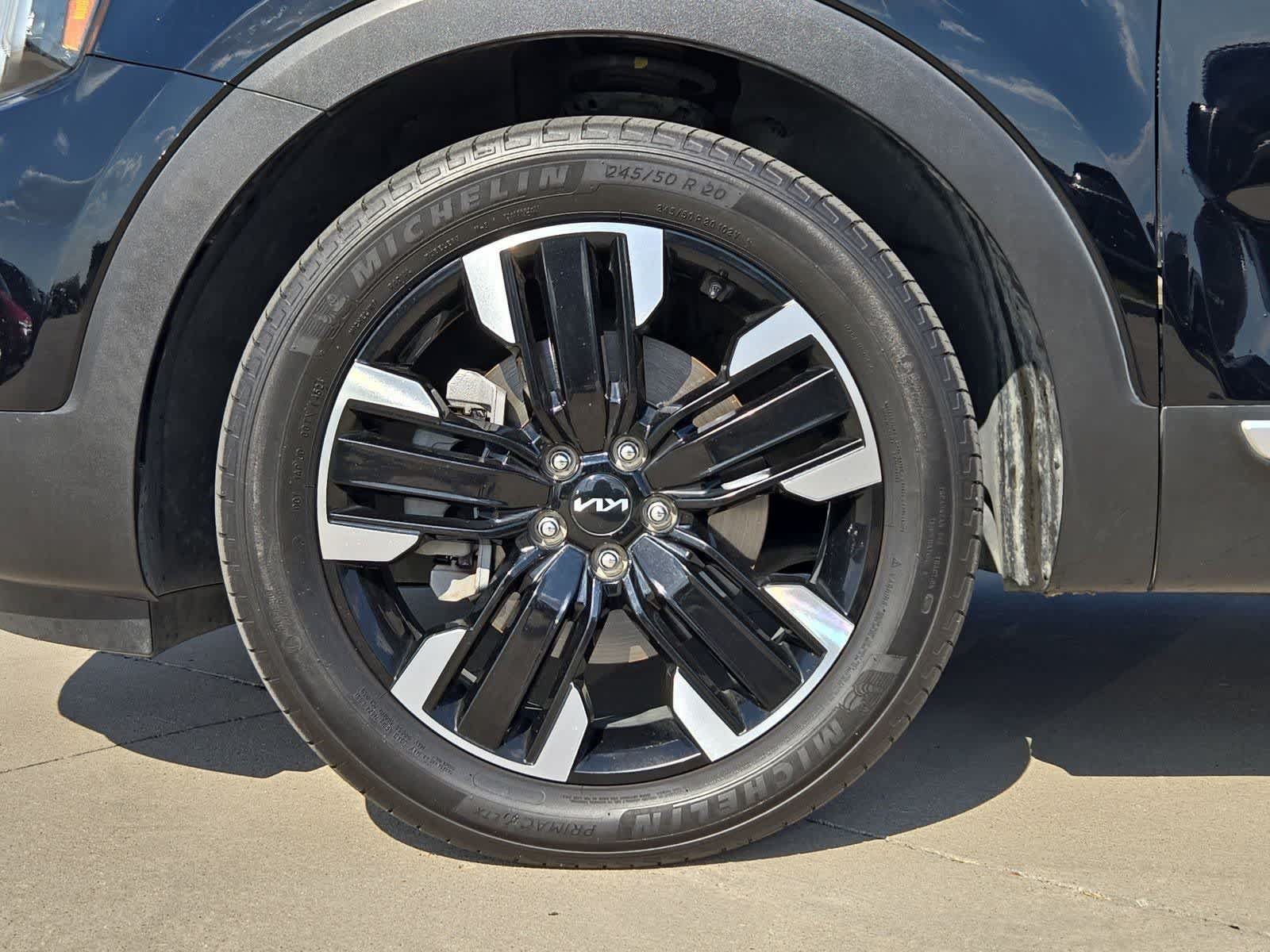 Used 2023 Kia Telluride SX AWD/4WD image 12