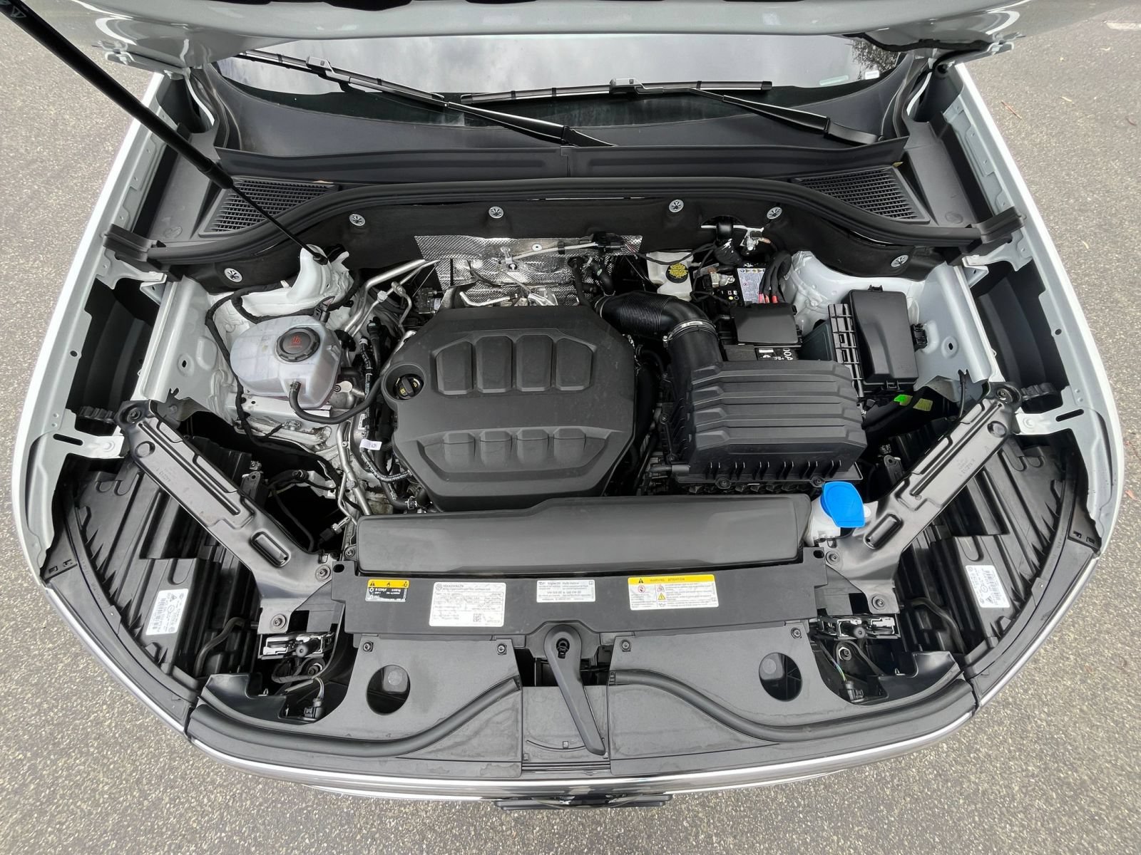 Used 2026 Volkswagen Atlas SE FWD image 34