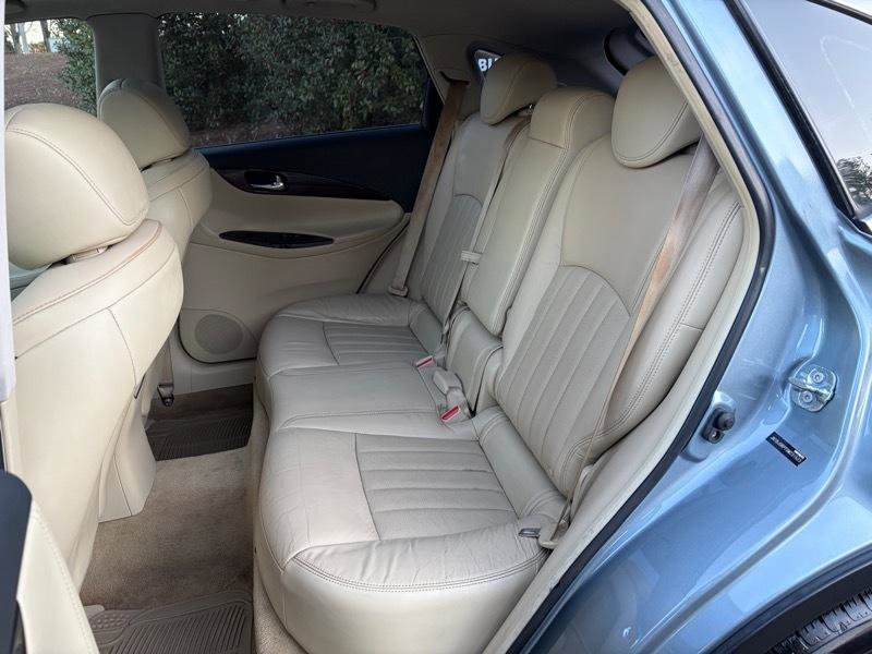 Used 2016 INFINITI QX50 2WD w/ Premium Plus Package image 30