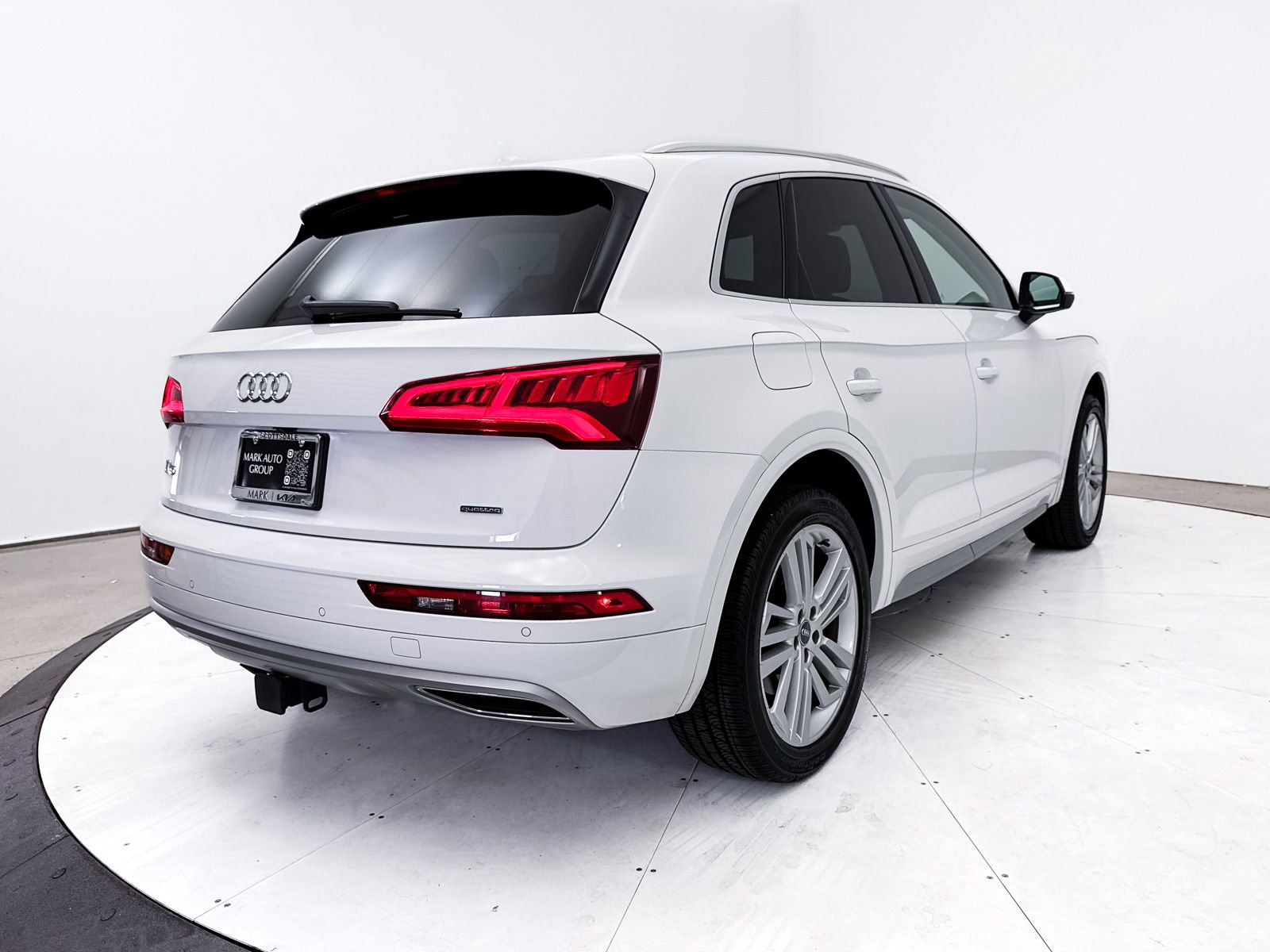 Used 2019 Audi Q5 2.0T Premium Plus w/ Premium Plus Package AWD/4WD image 18