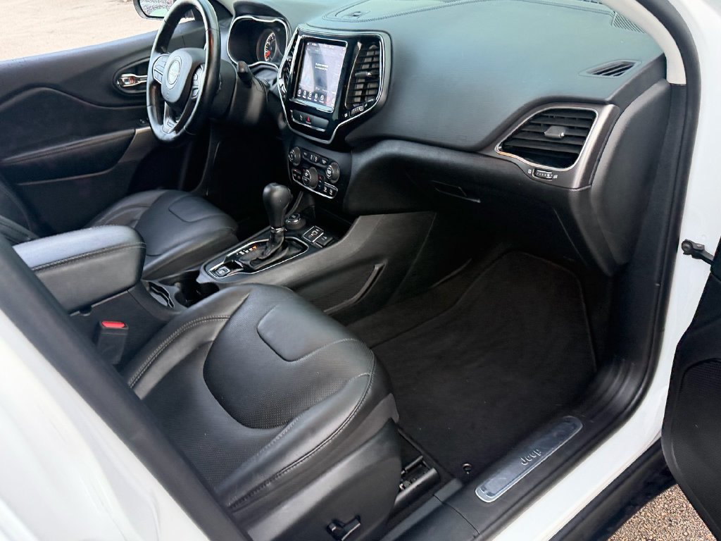 Used 2020 Jeep Cherokee Limited AWD/4WD image 16