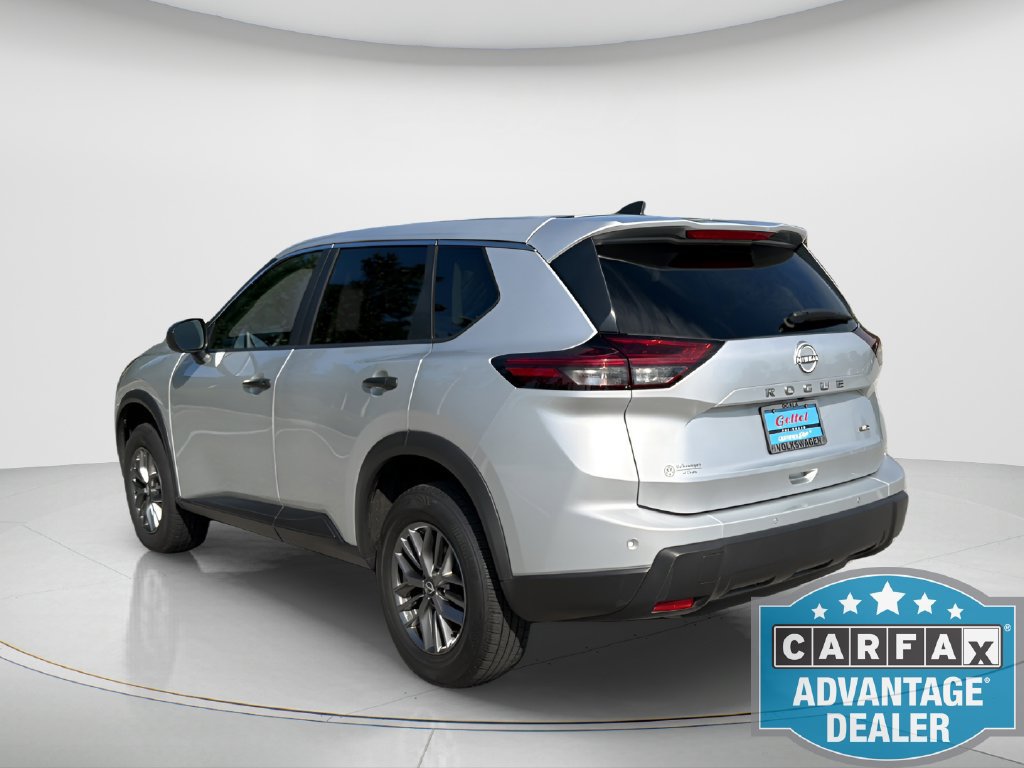 Used 2024 Nissan Rogue S AWD/4WD image 4