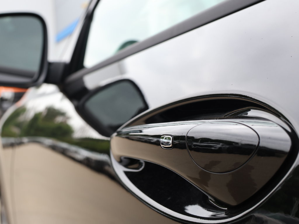 New 2026 Chevrolet Trax RS w/ Sunroof Package FWD image 10