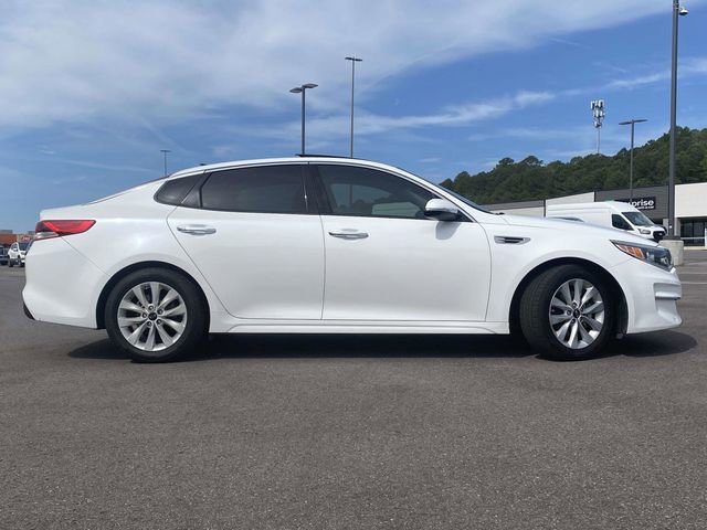 Used 2018 Kia Optima EX w/ Premium Package FWD image 2