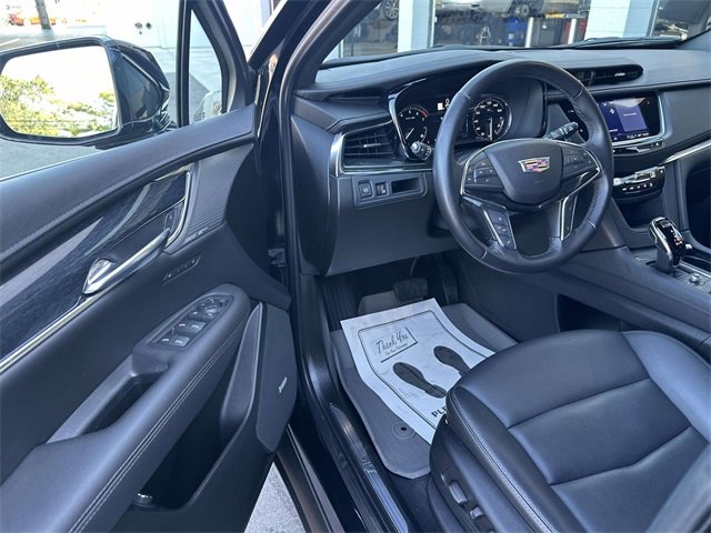 Certified 2022 Cadillac XT5 Premium Luxury w/ LPO, Floor Liner Package image 43