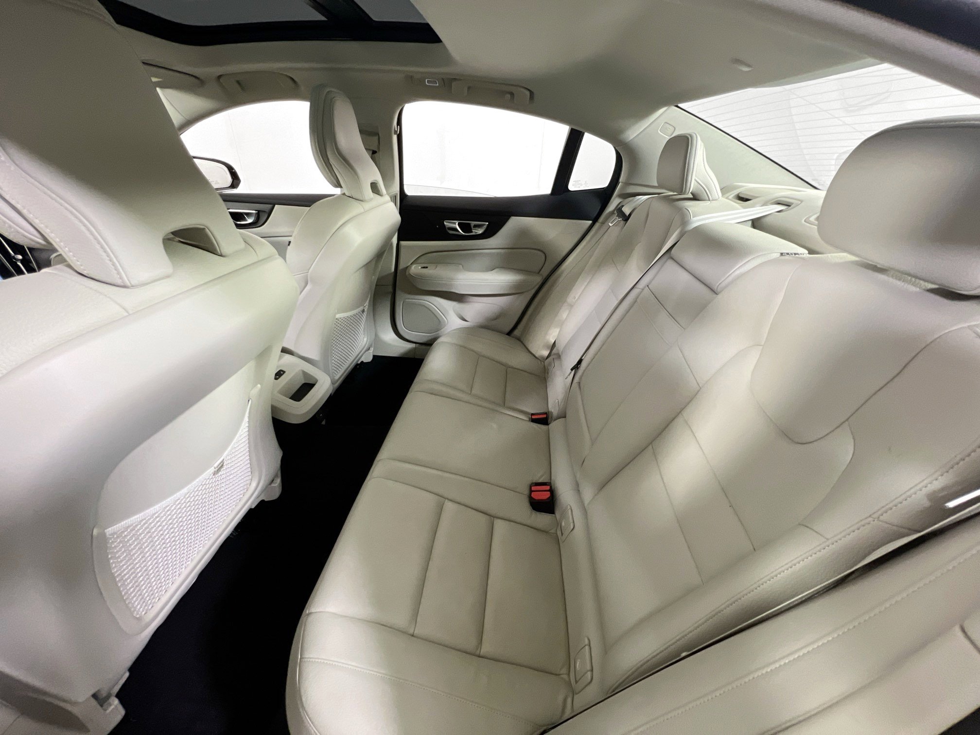 Used 2023 Volvo S60 B5 Core w/ Climate Package image 25