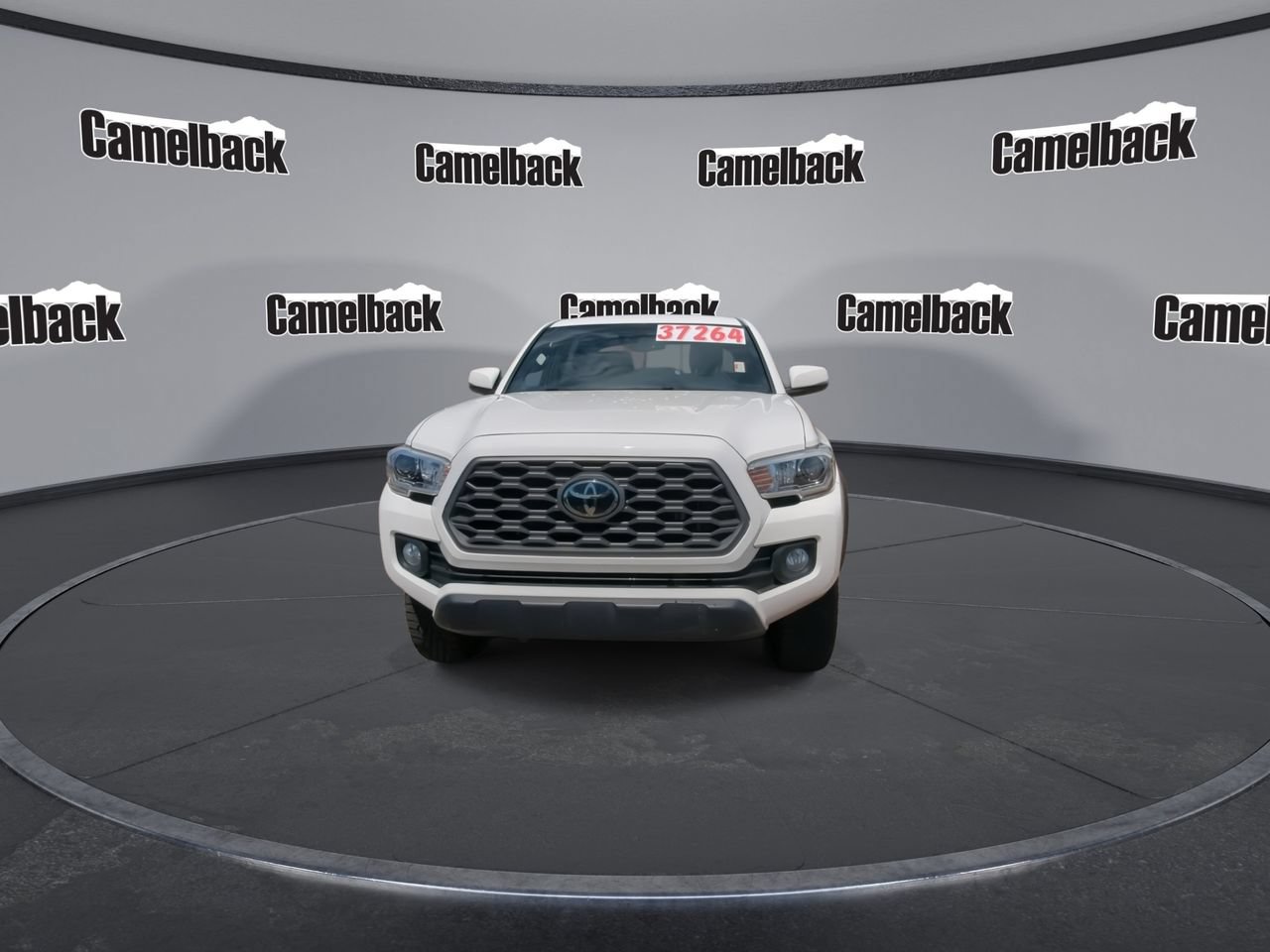 Used 2021 Toyota Tacoma TRD Off-Road w/ Technology Package RWD image 2