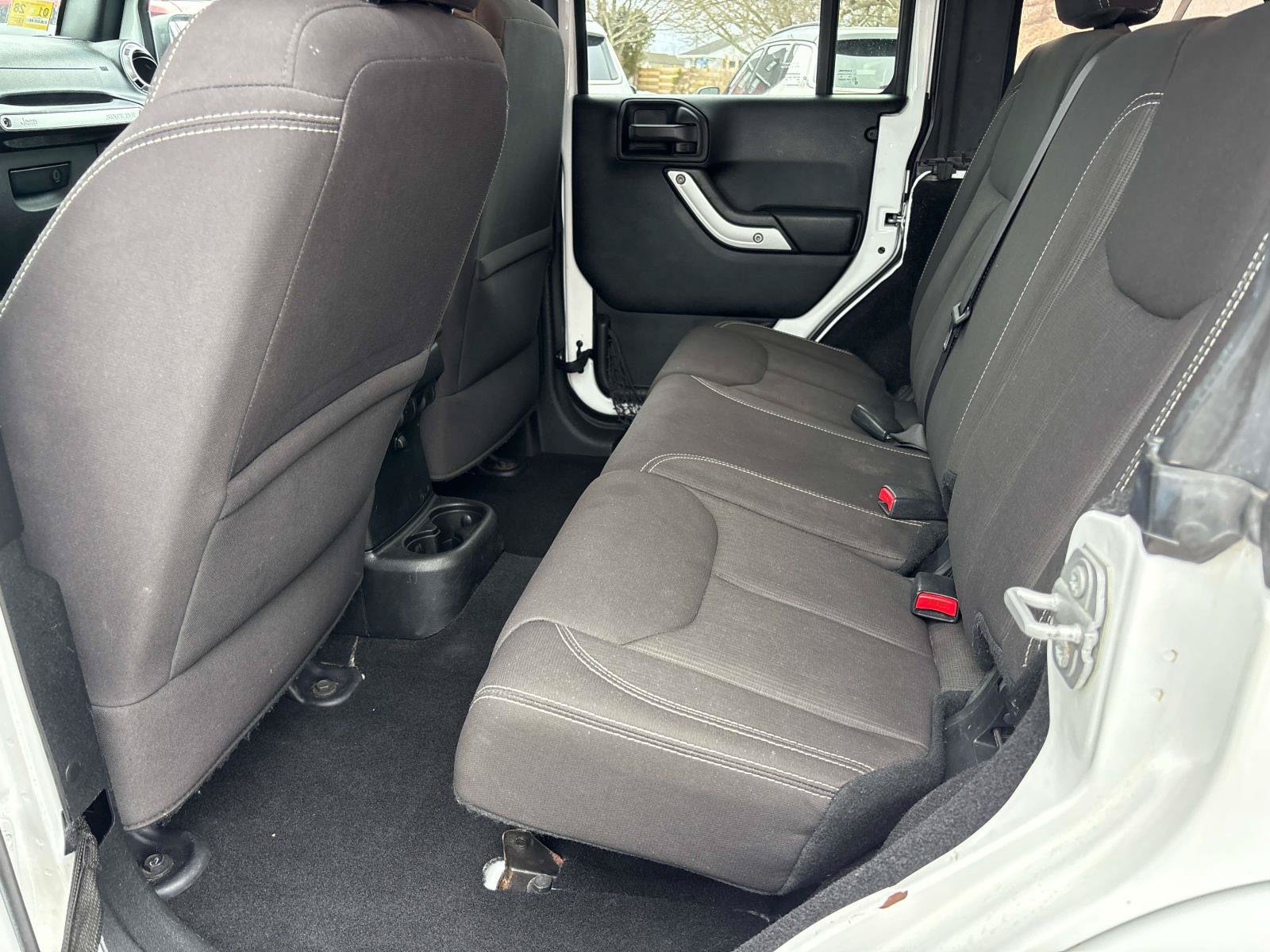 Certified 2017 Jeep Wrangler Unlimited Sahara w/ Connectivity Group AWD/4WD image 9