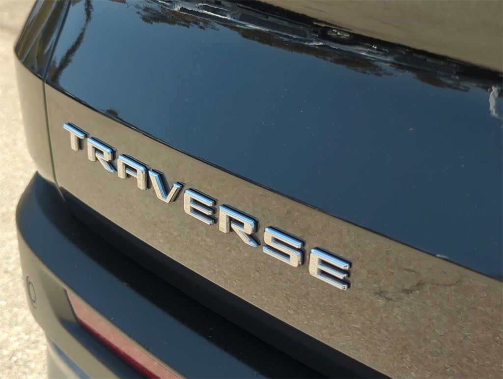 Certified 2025 Chevrolet Traverse LT image 28