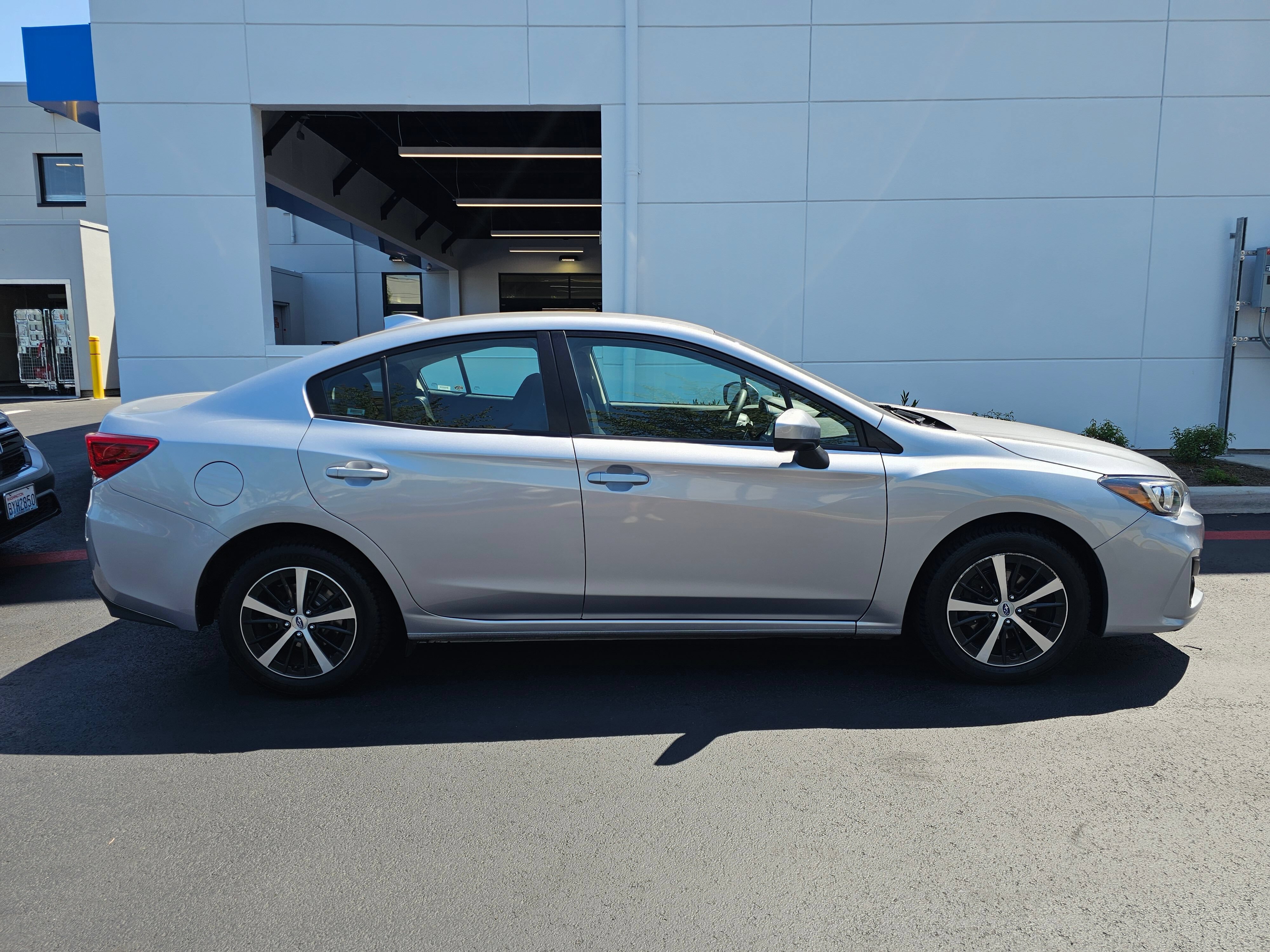 Used 2019 Subaru Impreza 2.0i Premium w/ Eyesight & BSD/Rcta & SRF AWD/4WD image 14