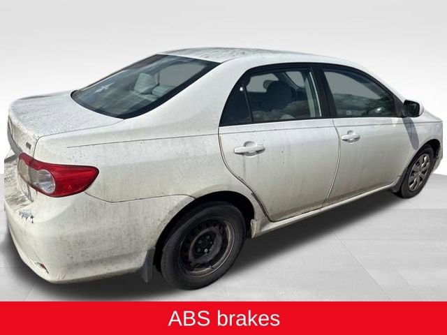 Used 2011 Toyota Corolla LE image 6