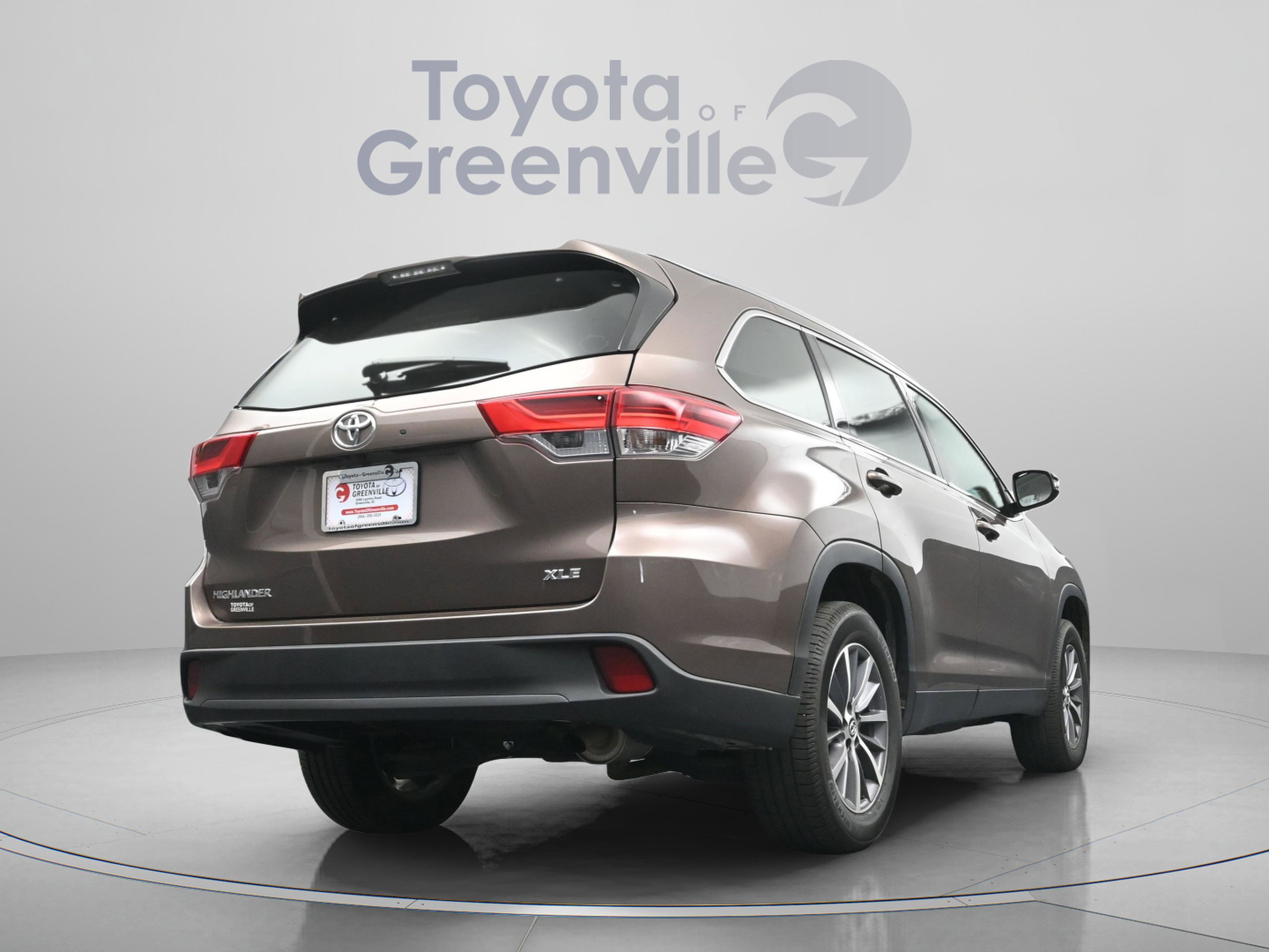 Used 2019 Toyota Highlander XLE image 15