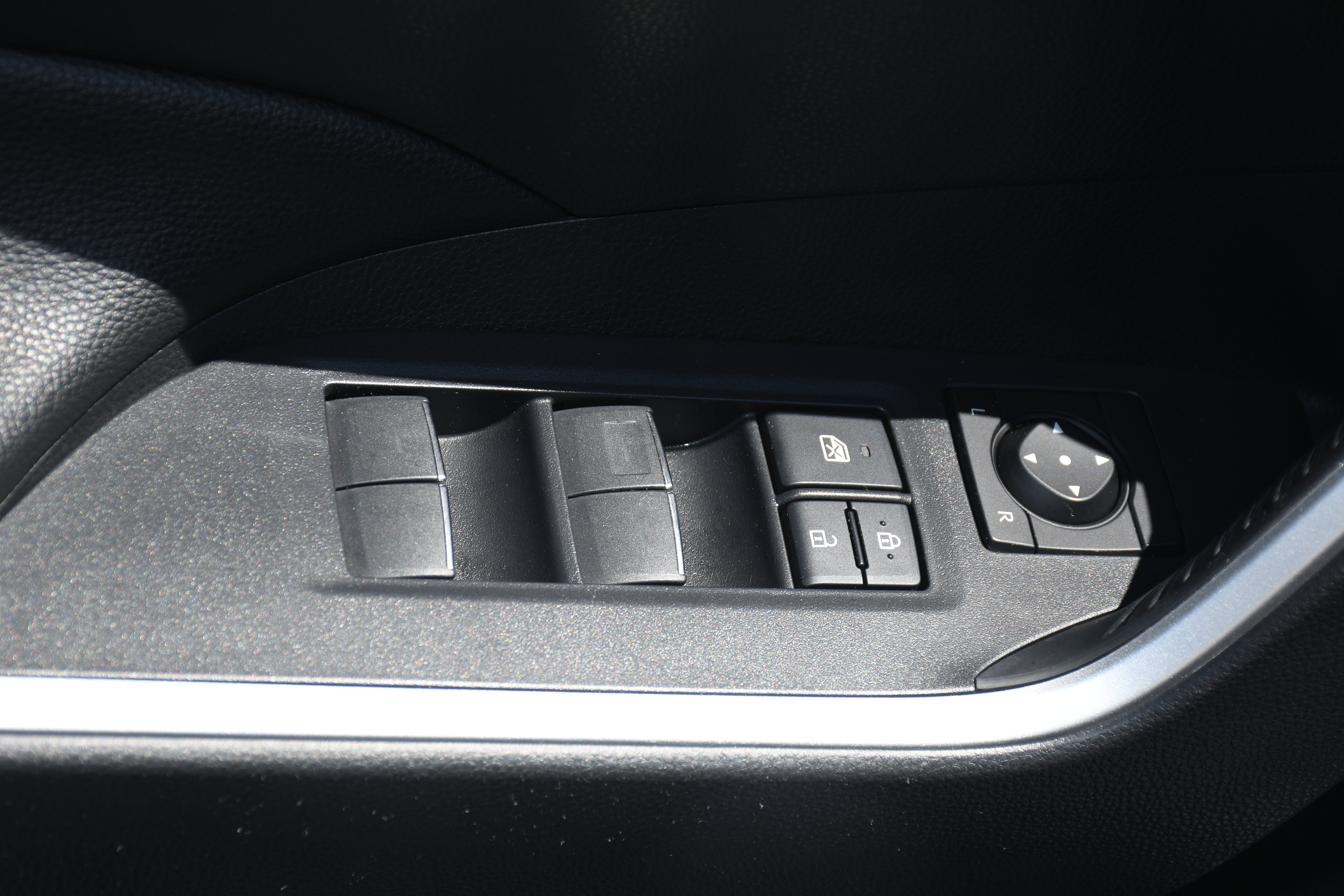 Certified 2023 Toyota RAV4 XLE Premium FWD image 11