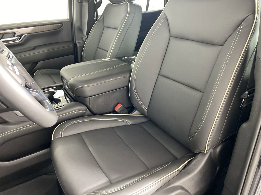 New 2026 GMC Yukon Elevation image 19