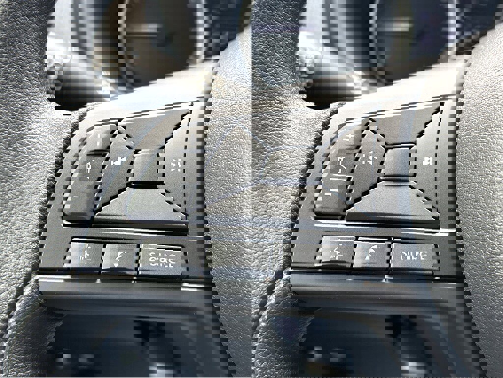 New 2025 Nissan Kicks Play S image 16