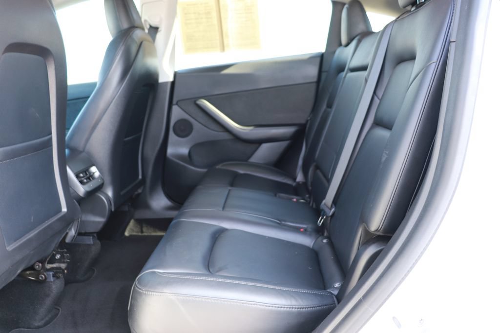 Used 2021 Tesla Model Y Long Range AWD/4WD image 14