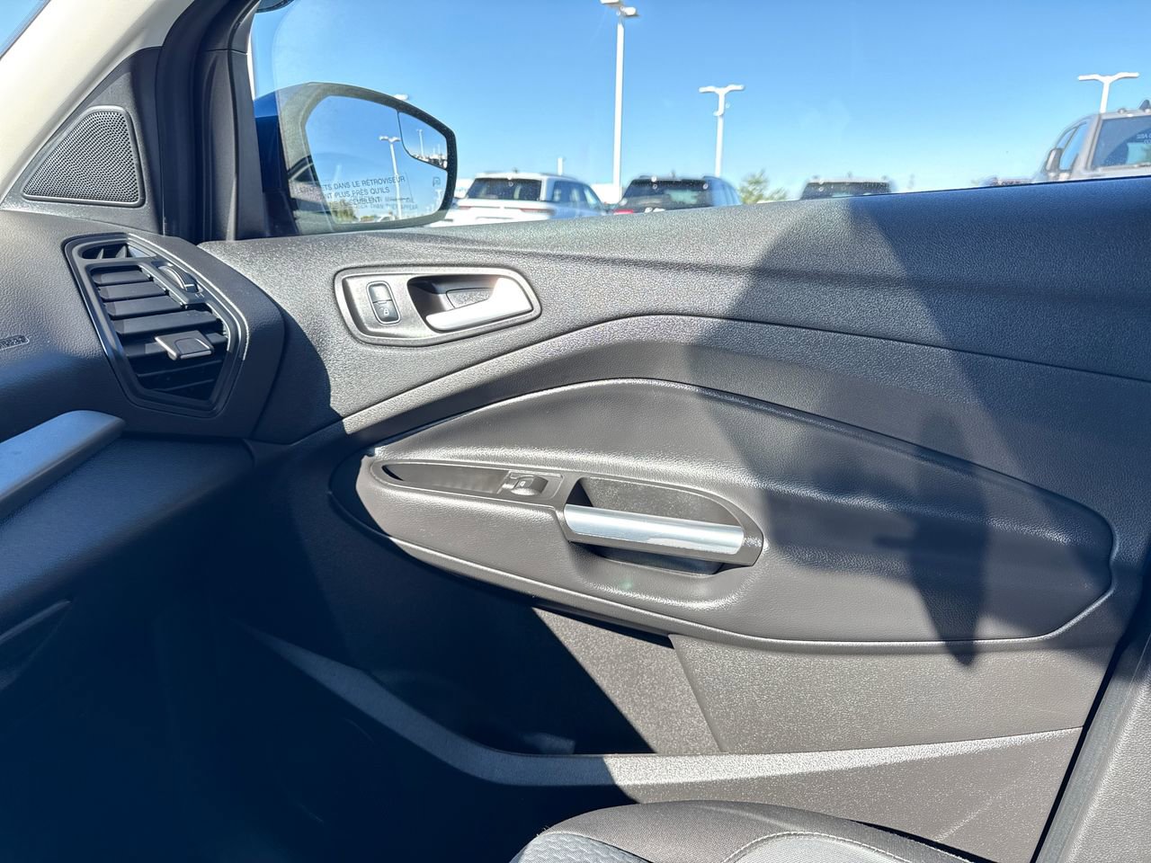 Used 2017 Ford Escape SE image 22
