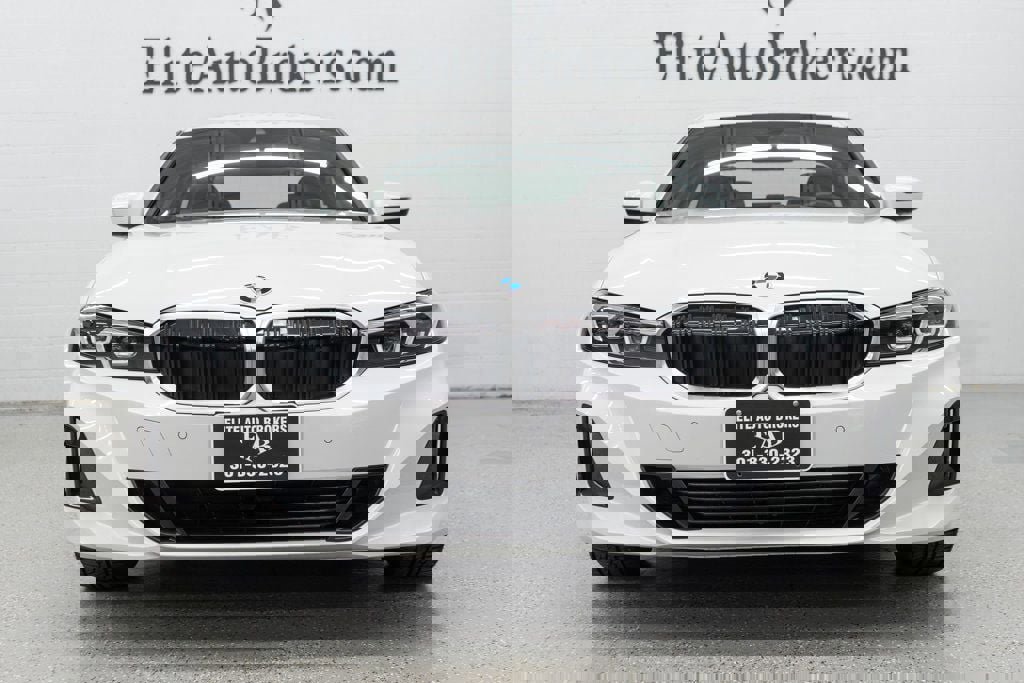 Used 2024 BMW 330i xDrive Sedan w/ Convenience Package image 3