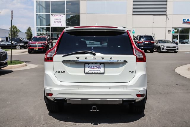 Used 2016 Volvo XC60 T5 Platinum FWD image 10