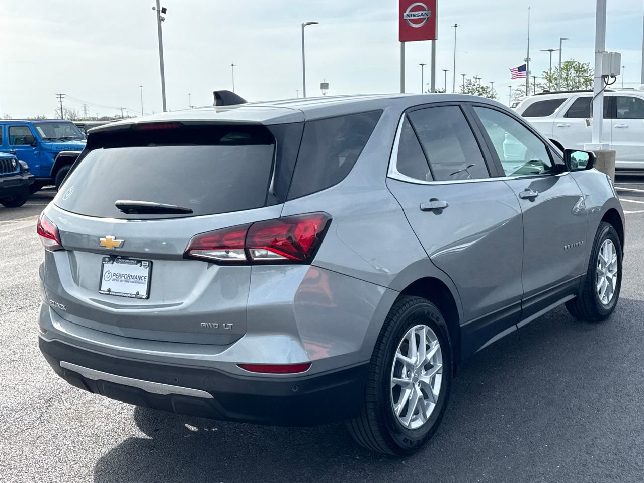 Used 2023 Chevrolet Equinox LT w/ LPO, Floor Liner Package AWD/4WD image 3