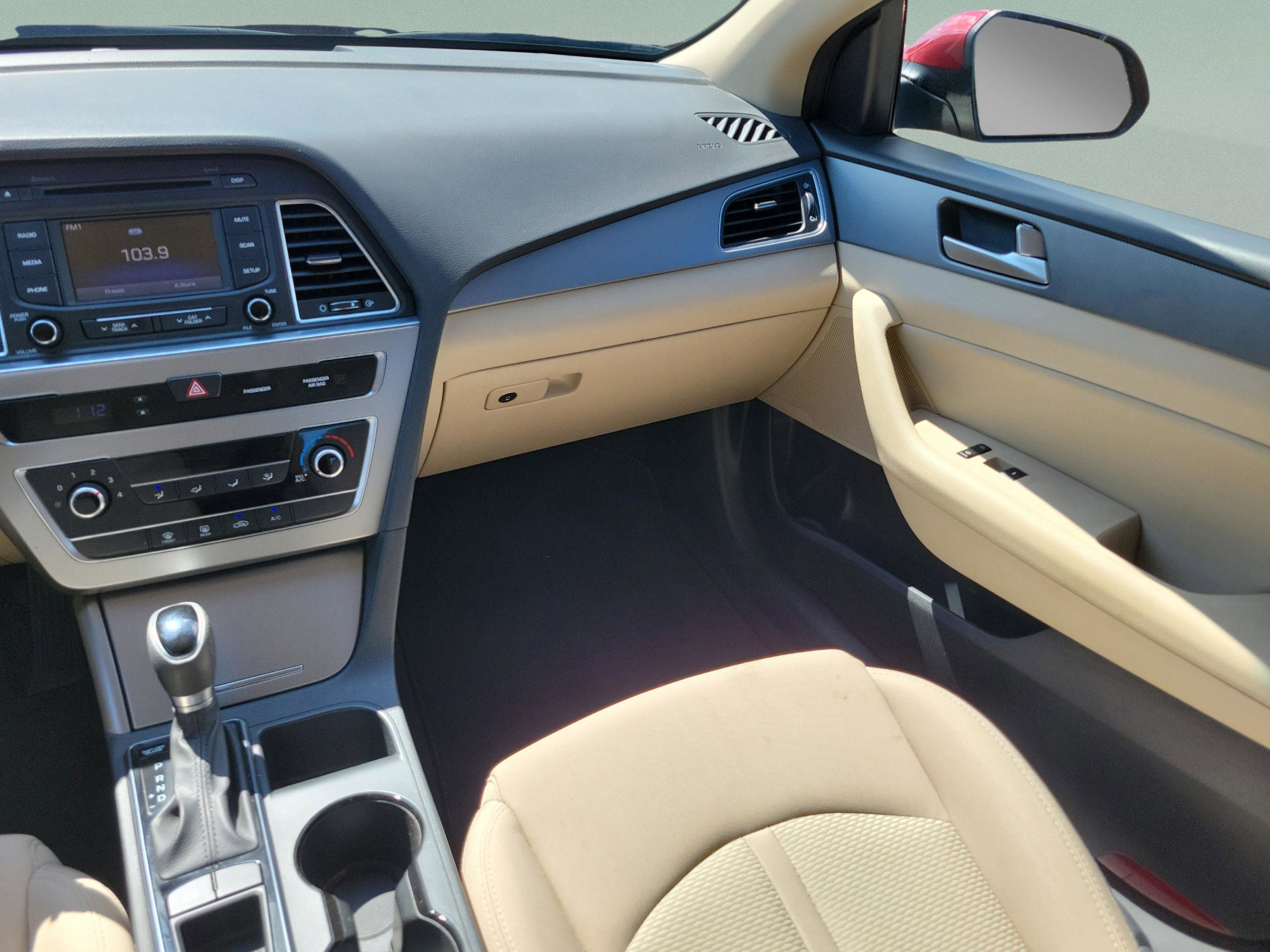 Used 2015 Hyundai Sonata SE w/ Option Group 09 image 13