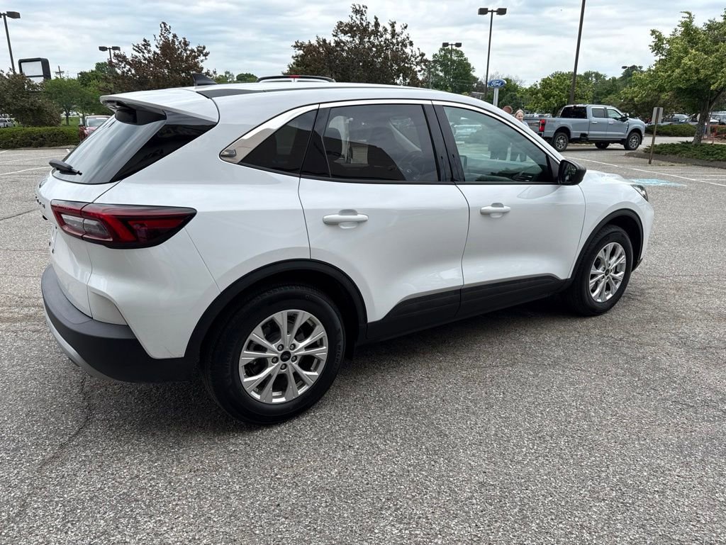 Used 2024 Ford Escape Active w/ Cold Weather Package FWD image 19