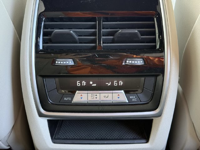 Used 2020 BMW X5 xDrive40i w/ Premium Package AWD/4WD image 29