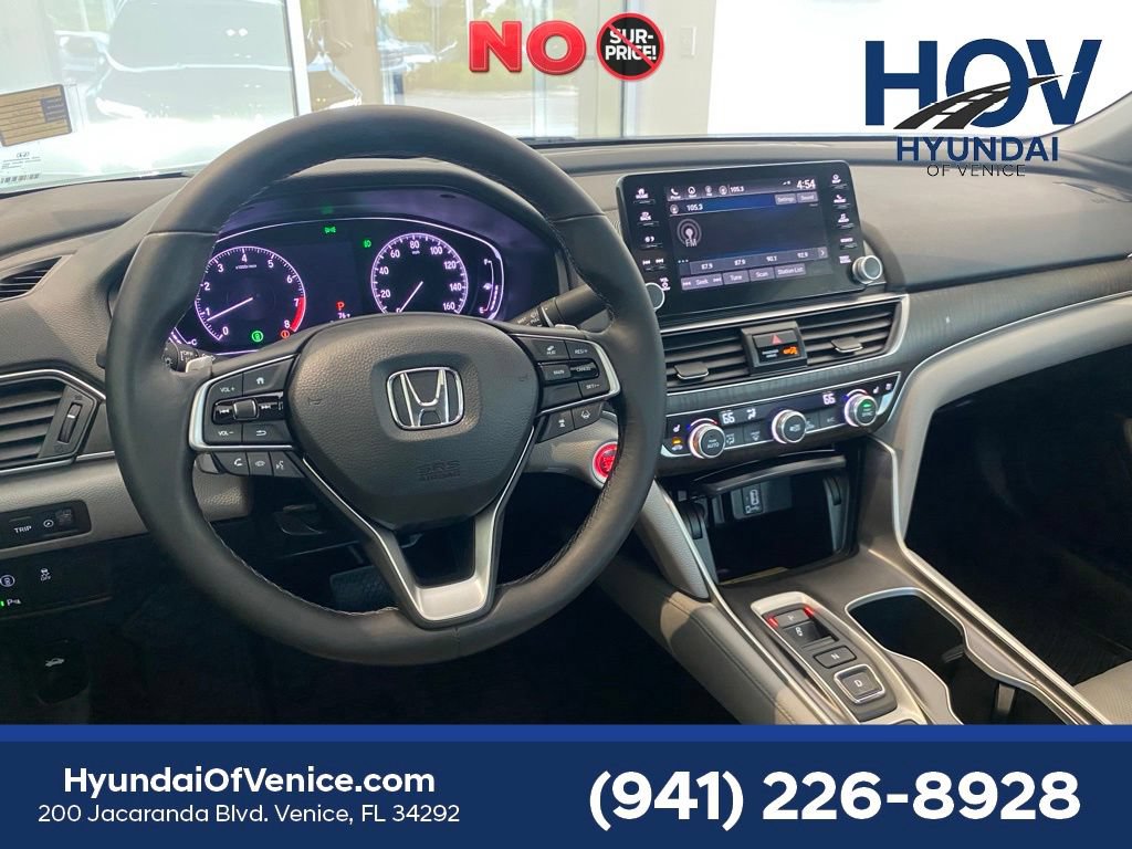 Used 2019 Honda Accord Touring image 12