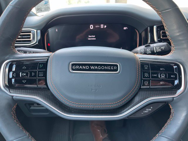 Used 2024 Jeep Grand Wagoneer L Series III w/ Rear Seat Video Group 1 AWD/4WD image 17