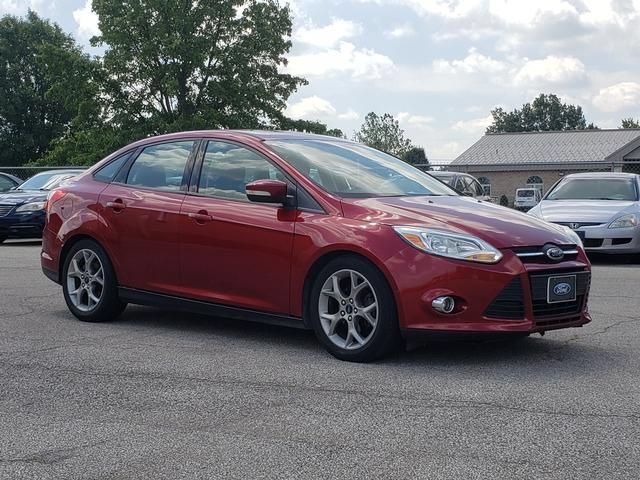 Used 2014 Ford Focus SE w/ Equipment Group 201A FWD image 7