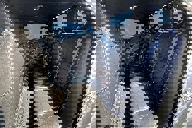 Used 2018 Jaguar XE S image 25