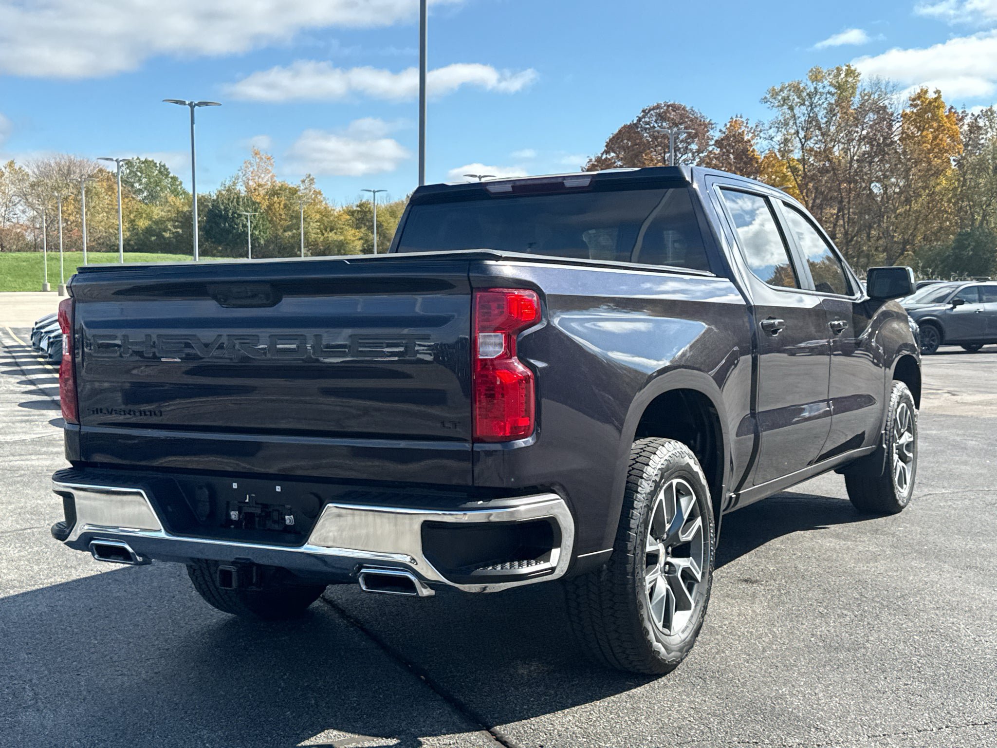 Certified 2023 Chevrolet Silverado 1500 LT w/ Z71 Off-Road Package AWD/4WD image 5