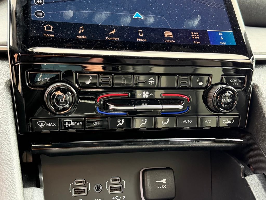 New 2025 Jeep Grand Cherokee Limited w/ Black Appearance Package AWD/4WD image 19