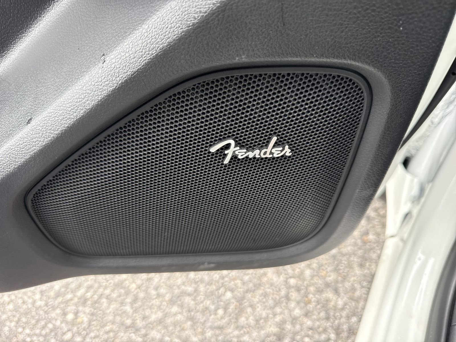 Used 2024 Nissan Frontier SL w/ Technology Package image 17