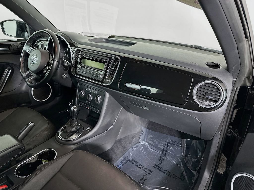 Used 2014 Volkswagen Beetle 2.5 image 32