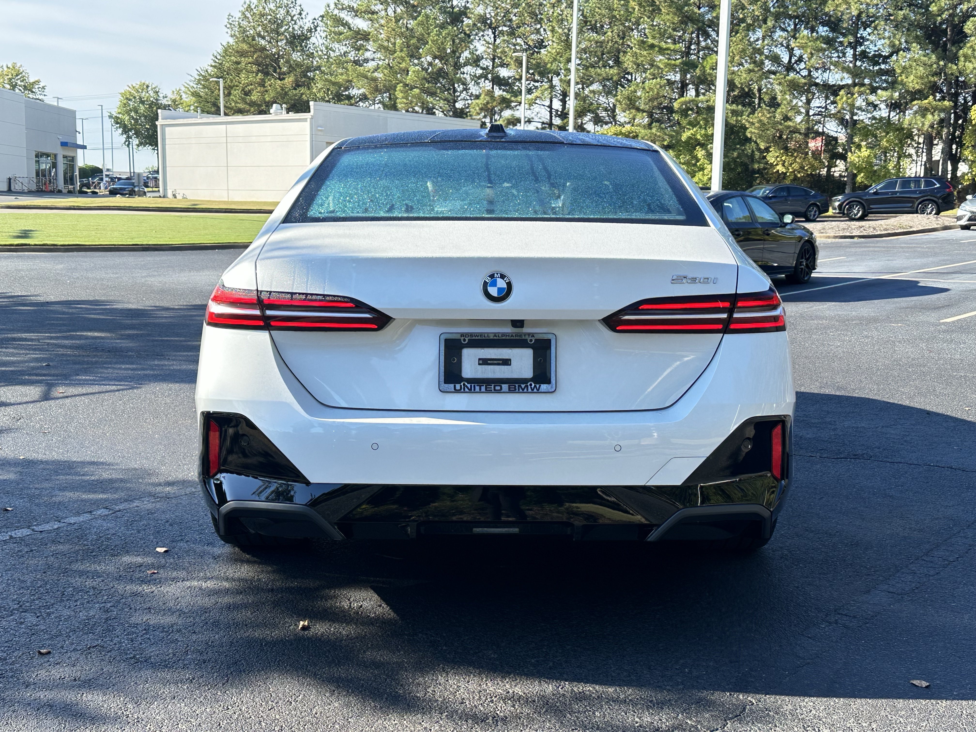 Used 2024 BMW 530i w/ M Sport Package RWD image 11