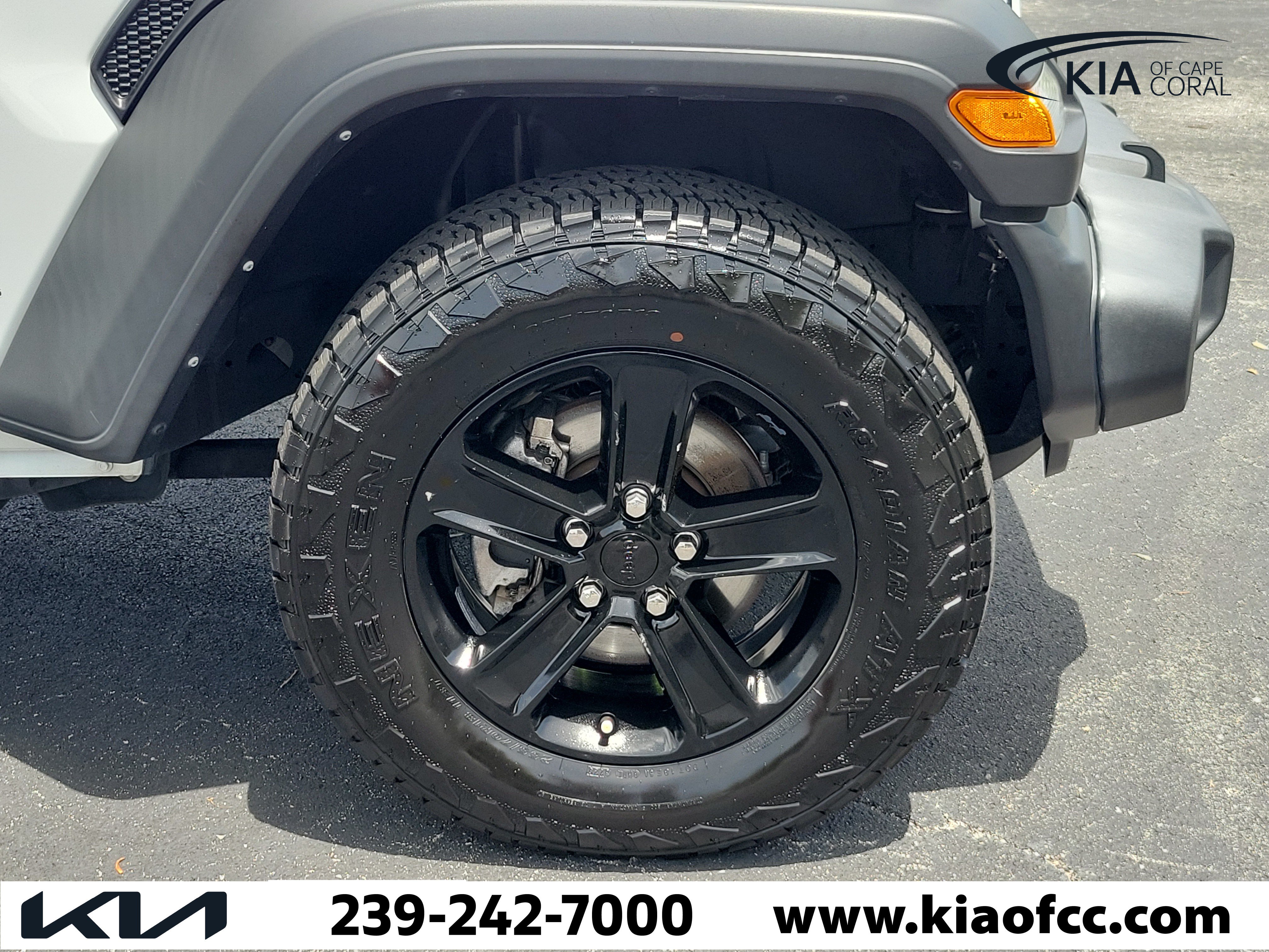 Used 2021 Jeep Wrangler Unlimited Sport AWD/4WD image 7
