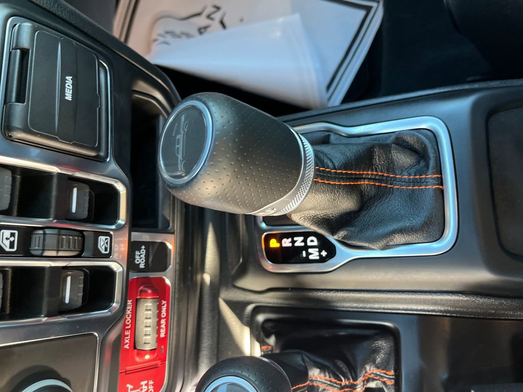 Used 2022 Jeep Gladiator Mojave w/ LED Lighting Group AWD/4WD image 24