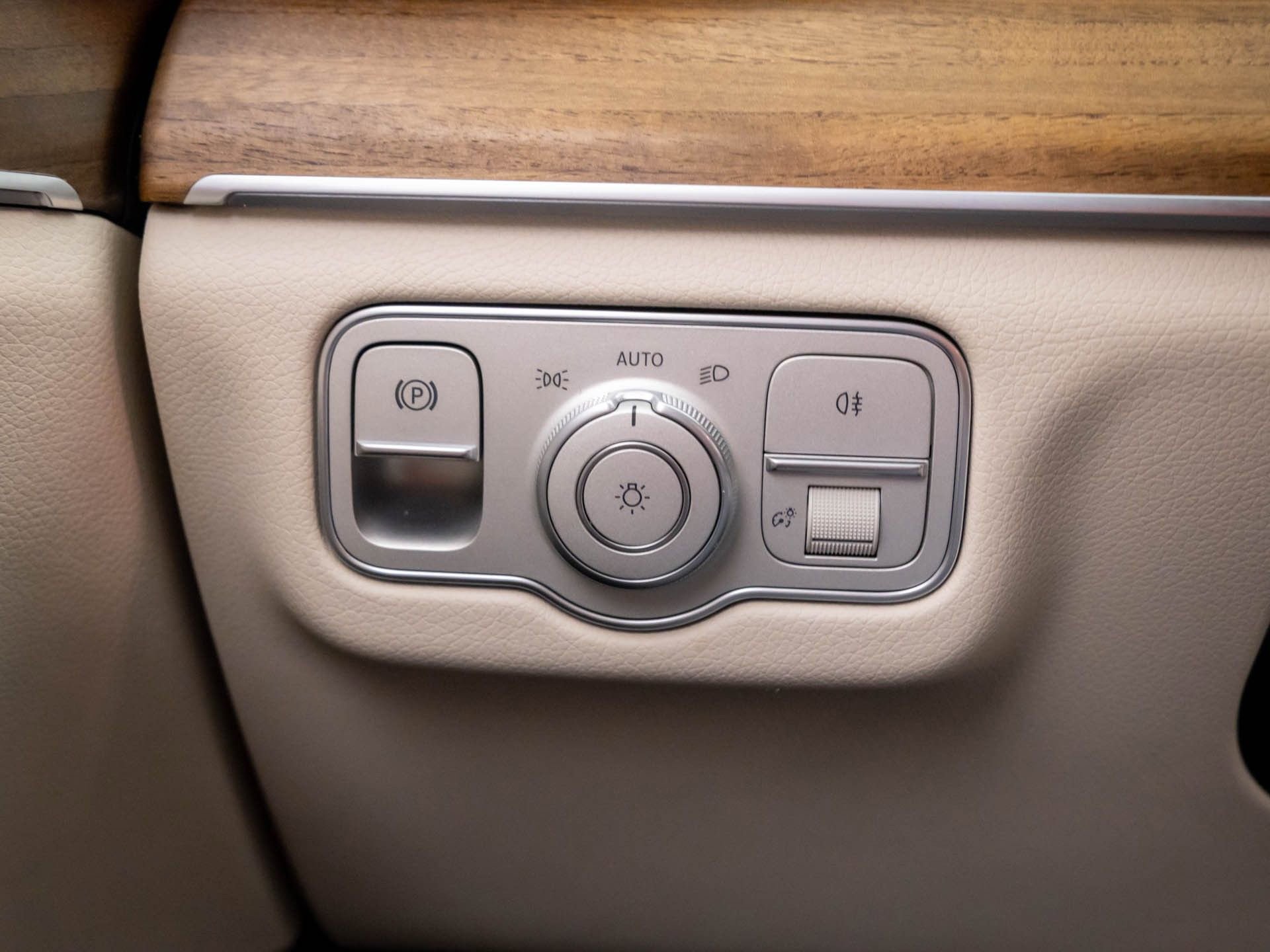 Used 2025 Mercedes-Benz GLS 450 4MATIC image 21