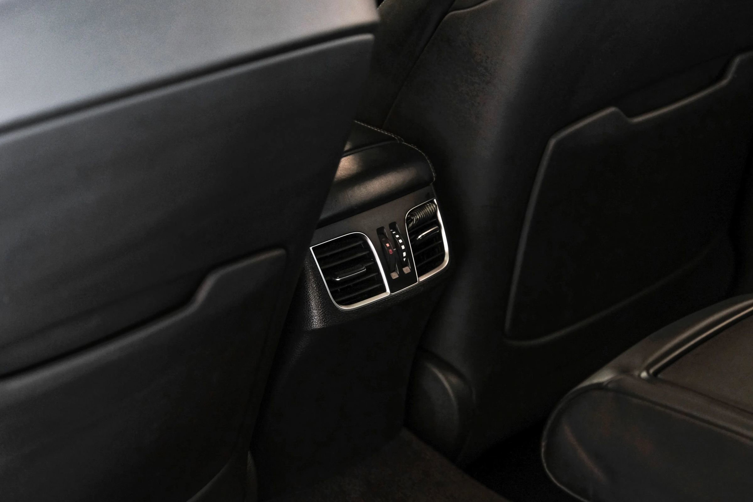 Used 2019 Genesis G80 3.3T Sport image 44