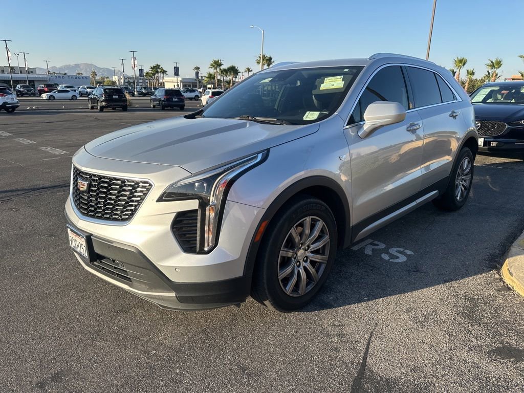Used 2020 Cadillac XT4 Premium Luxury FWD image 1