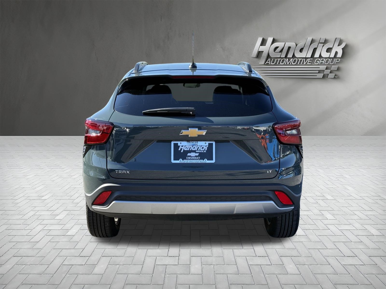 Used 2025 Chevrolet Trax LT w/ LT Convenience Package FWD image 9