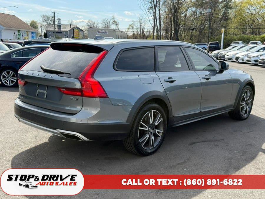 Used 2017 Volvo V90 T6 Cross Country AWD/4WD image 5