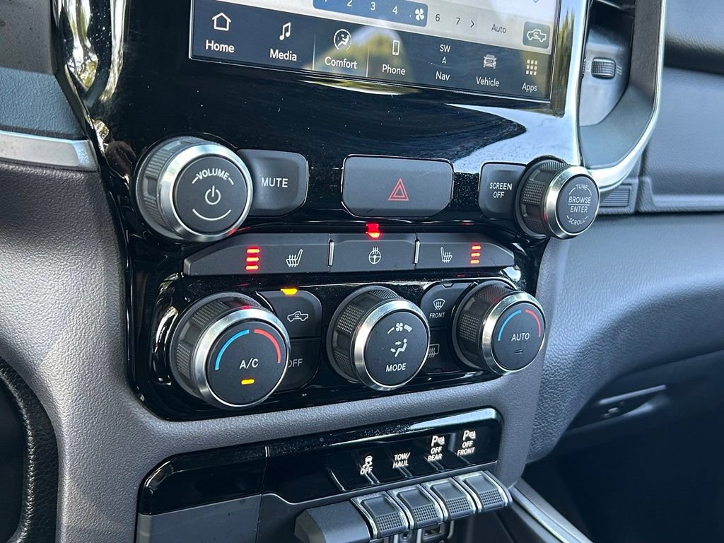 Certified 2023 RAM 1500 Big Horn RWD image 25