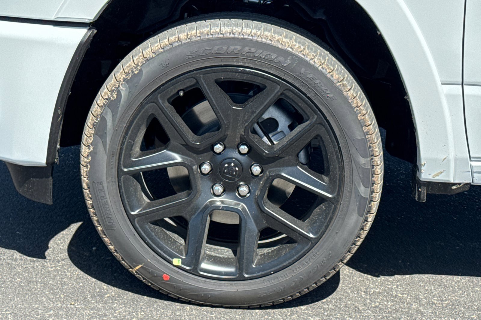 New 2026 RAM 1500 Laramie AWD/4WD image 24