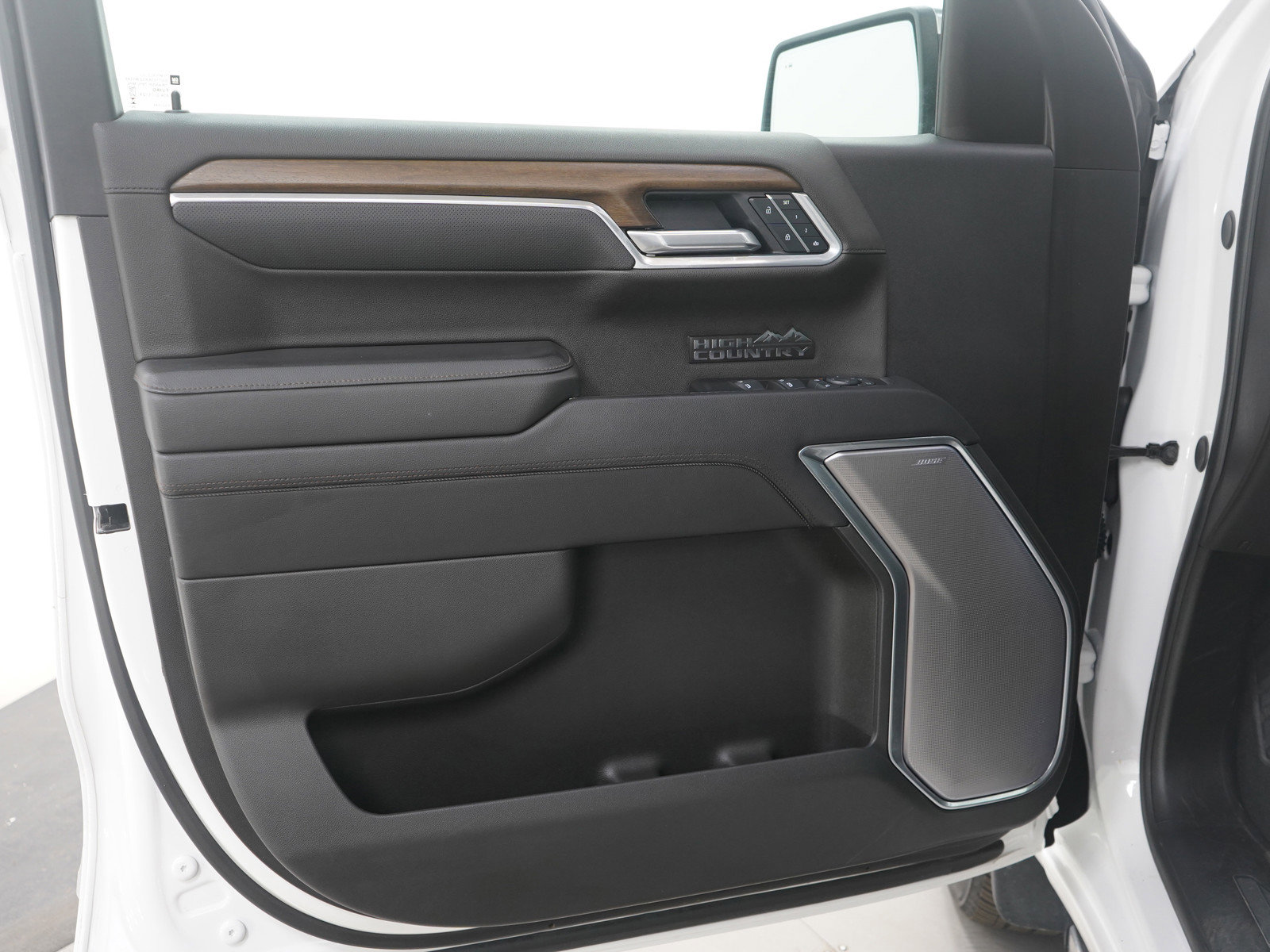 Used 2025 Chevrolet Silverado 1500 High Country image 20