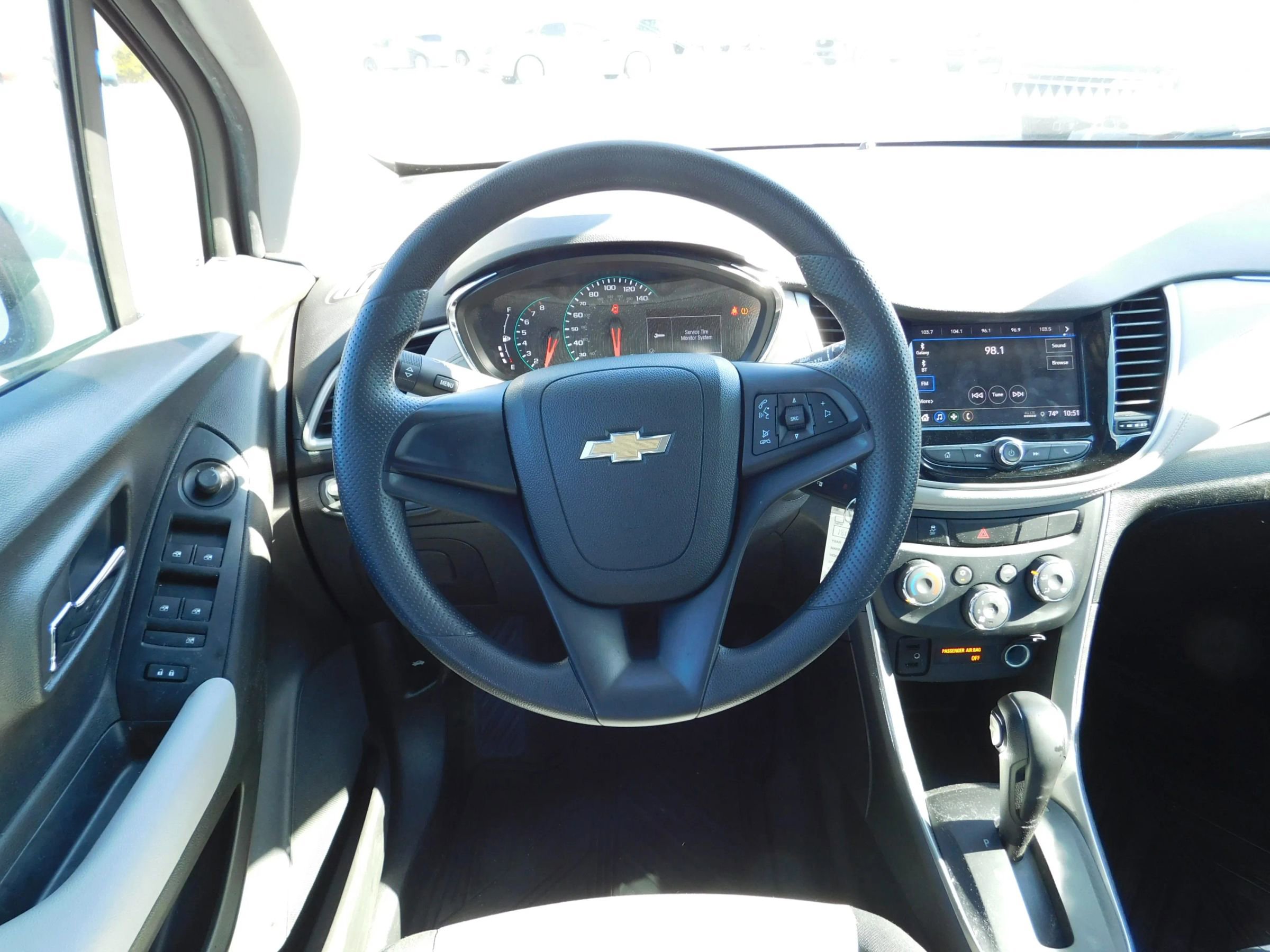 Used 2018 Chevrolet Trax LS image 10