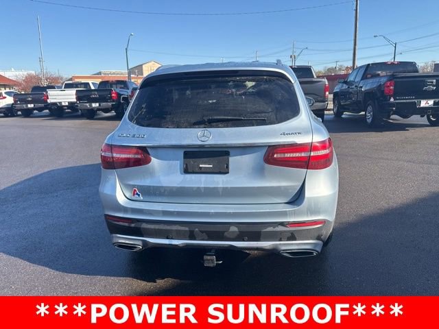 Used 2018 Mercedes-Benz GLC 300 4MATIC image 4