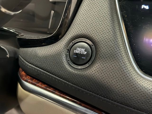 Used 2019 Cadillac XT5 Luxury FWD image 17