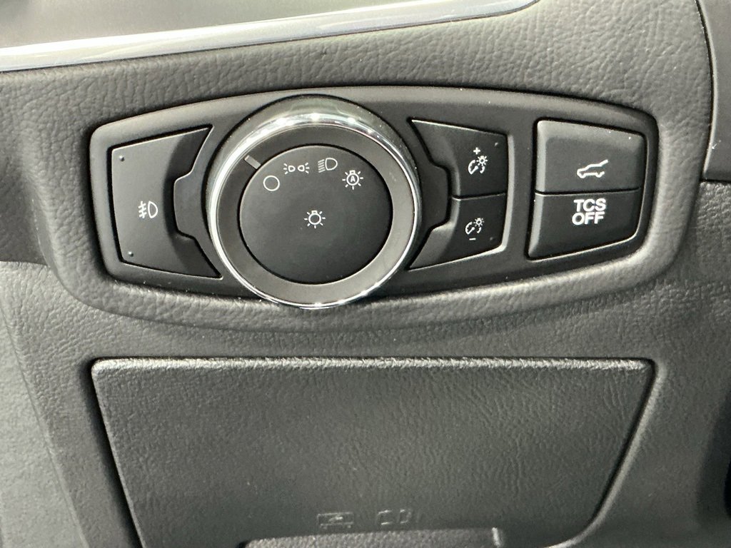 Used 2024 Ford Edge Titanium image 16